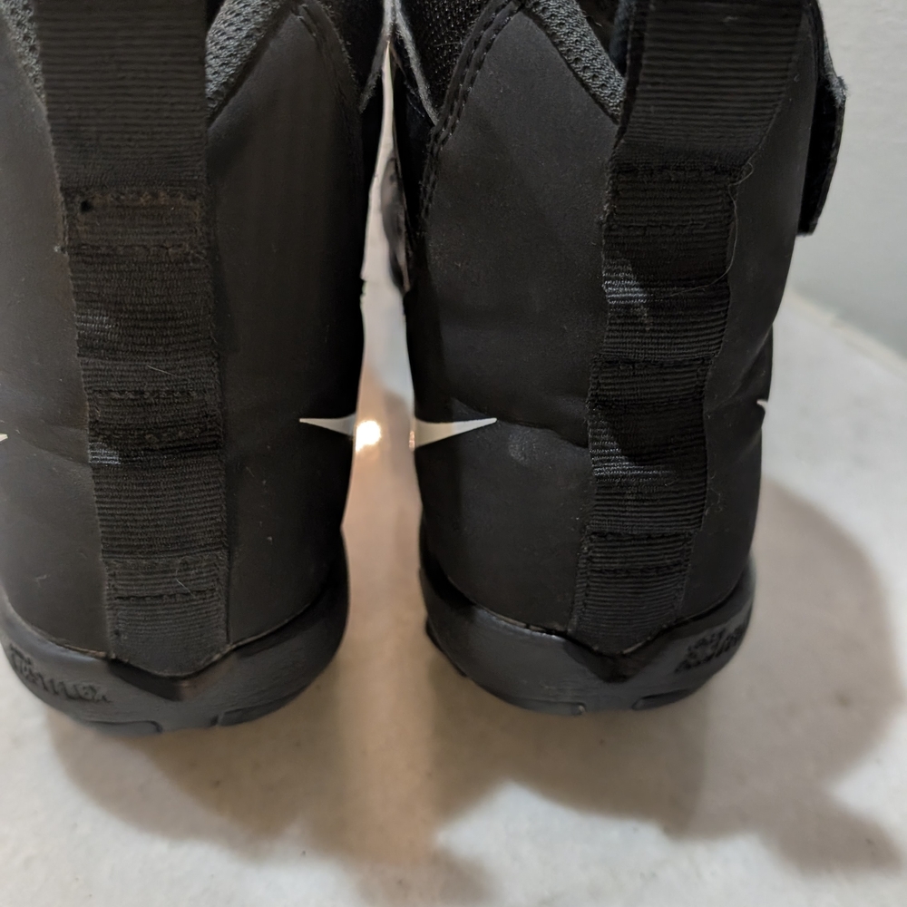 Nike Savage 2 Shark Black And White Football Fastflex Cleats Boys Size 5.5 - Picture 5 of 9